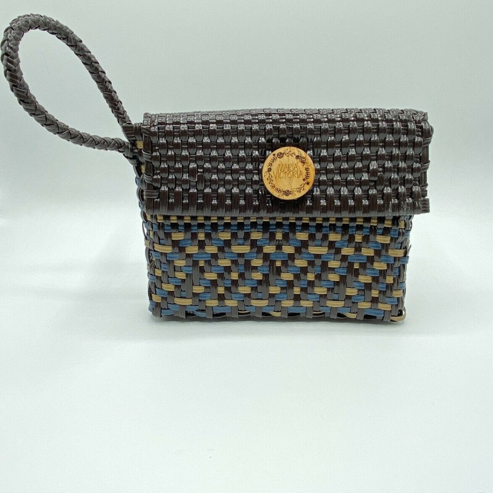 Maria Victoria Carlota Multi Neutral Clutch Woven